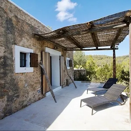 Designed Comfort Hilltop Licence Et0447e Villa